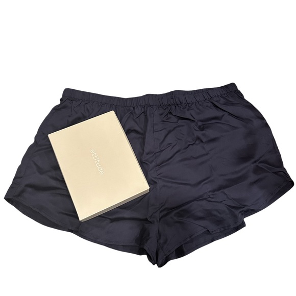 Ettitude Pants - Attitude clean bamboo lyocell shorts XL in navy blue
